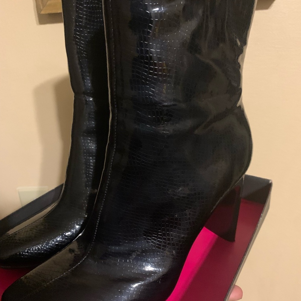 Mix No. 6 Black Heeled Boots with Textured Finish